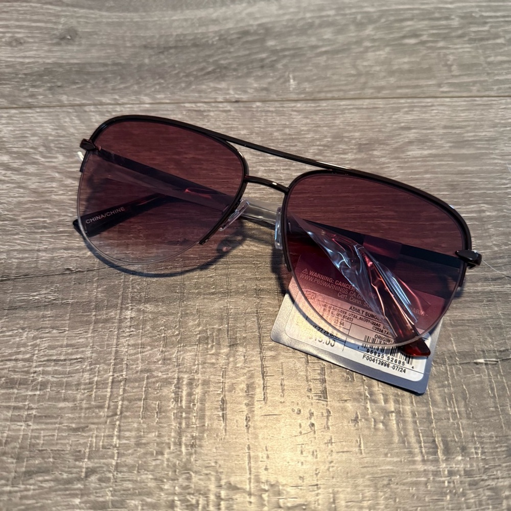 NWT Universal Thread Aviator Sunglasses Adult Size Brown Tortoise Arms